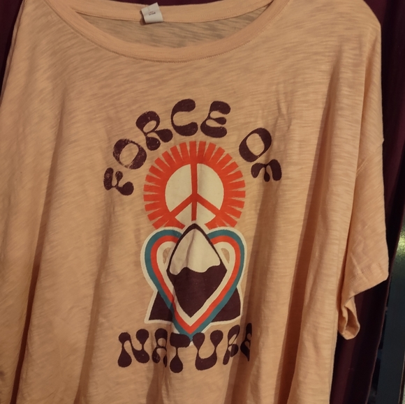 Old navy nwt ladies graphic tee shirt - Picture 2 of 5